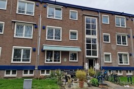 Bewoner naar ziekenhuis na brand in Zwanenburg