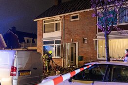 Twee personen gewond bij woningbrand in Halfweg