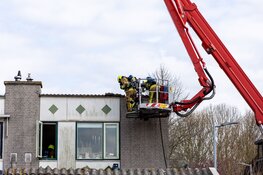 Brand in dak van woning Hoofddorp