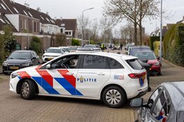 Politie langdurig op zoek naar mogelijk gewapende man in Hoofddorp