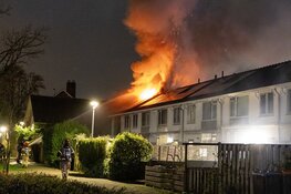 Gewonde bij grote woningbrand aan de Plesmanlaan in Uithoorn