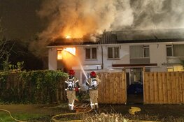 Gewonde bij grote woningbrand aan de Plesmanlaan in Uithoorn