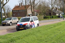 Bootje stuurloos op Westeinderplassen in Aalsmeer