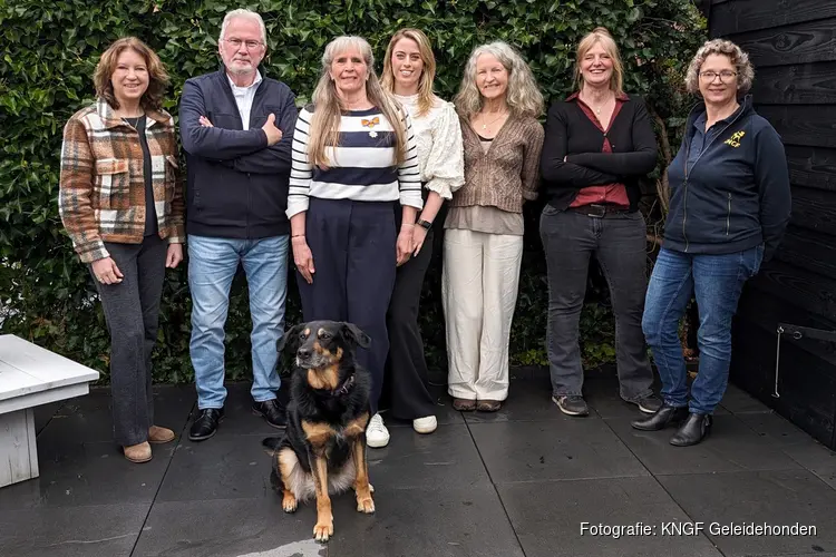 Koninklijk eerbetoon voor loyale vrijwilliger KNGF Geleidehonden