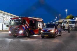 Vat met gevaarlijke stof omgevallen op Schiphol