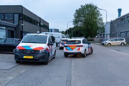 Gevaarlijke stoffen aangetroffen in bedrijfspand na melding overval