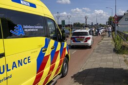 Wielrenner lelijk gewond na botsing met openslaande autodeur