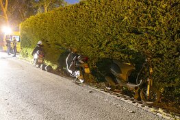 Scooterrijder gewond bij frontale botsing in Spaarndam