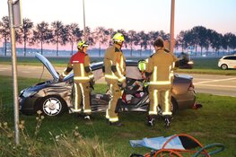 Gewonden en veel schade bij ongeval op Hoofdweg