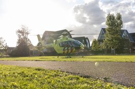 Zoekactie naar mogelijk kind te water in Badhoevedorp