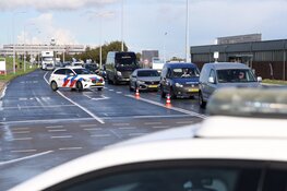 Automobilist vliegt uit de bocht in Rozenburg