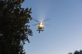 Ernstig ongeluk: omstanders trekken persoon uit brandende auto in Hoofddorp