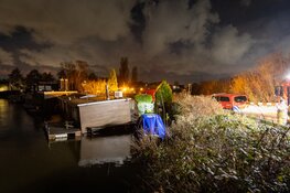 Woonboot deels gezonken bij Penningsveer