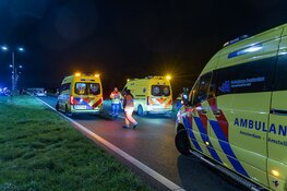 Auto botst op voorganger op de Drie Merenweg bij Zwaanshoek