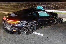 Peperdure bolide crasht op A9 bij Lijnden