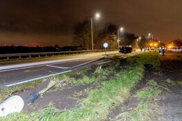 Bestuurder kiest hazenpad na ongeval in Vijfhuizen