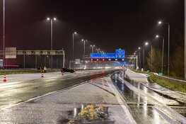 Ongevallen en slippartijen op spekgladde A4 bij Nieuw-Vennep