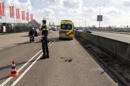 Scooterrijder gewond bij ongeval Kruisweg Rozenburg