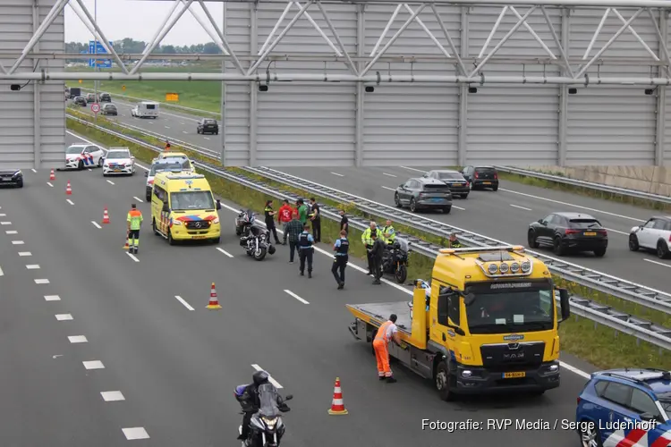Motorrijder onderuit op de A9 bij Badhoevedorp