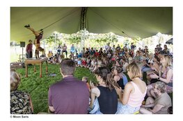 Karavaan trapt kaartverkoop af voor familiefestival 'Grazende Zwaan'