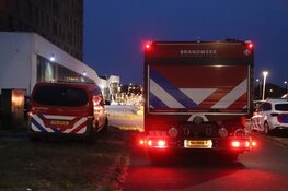 Brandweerman raakt lichtgewond bij brand in Hoofddorp