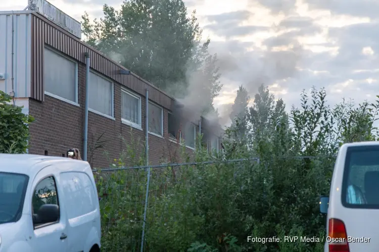Brand in bedrijfspand Nieuw-Vennep
