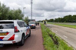 Scooter krijgt stopteken. Verdachte probeert via sloot te vluchten