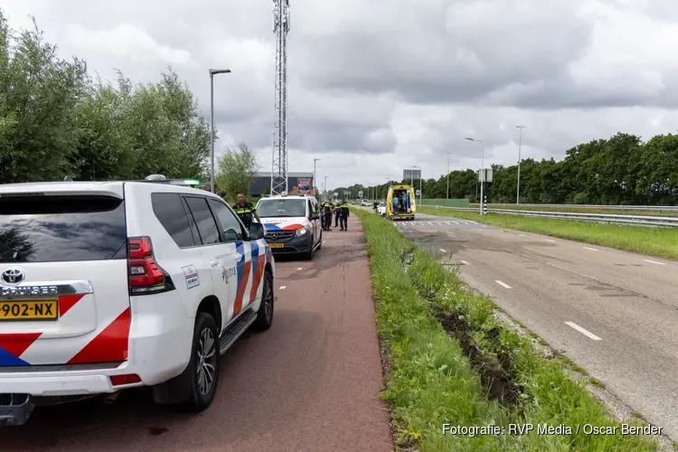 Scooter krijgt stopteken. Verdachte probeert via sloot te vluchten