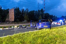 Volledige weg dicht door ravage na ongeval in Vijfhuizen