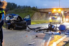 Volledige weg dicht door ravage na ongeval in Vijfhuizen
