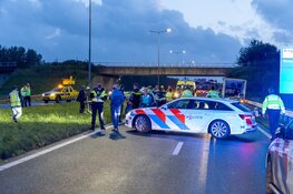 Volledige weg dicht door ravage na ongeval in Vijfhuizen