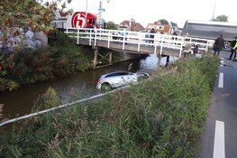 Motorrijder gewond na ongeval met drie voertuigen in Lijnden, weg volledig afgesloten voor onderzoek