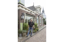 Bloemist Ernst uit Lijnden vreest voor voortbestaan door plannen herinrichting Schipholweg