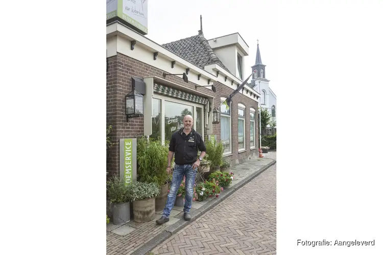 Bloemist Ernst uit Lijnden vreest voor voortbestaan door plannen herinrichting Schipholweg