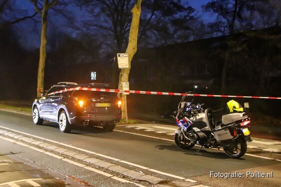 Politie zoekt getuigen van ernstige aanrijding