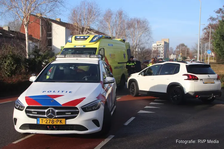 Man gewond bij ongeval tussen auto en scootmobiel in Hoofddorp
