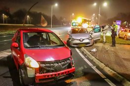 Forse schade na ongeval op kruising Cruquius