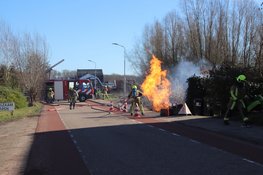 Gasleiding raakt lek en vliegt in brand tijdens graafwerkzaamheden