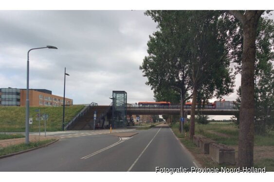 Start onderhoud trappen en liften bushalte Beukenhorst in Hoofddorp