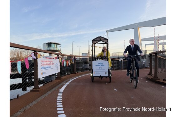 Fietsonderdoorgang Cruquiusbrug open (N201)