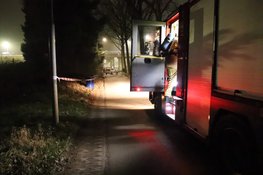Vat met onbekende inhoud gevonden langs landweg in Zwanenburg