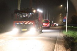 Vat met onbekende inhoud gevonden langs landweg in Zwanenburg