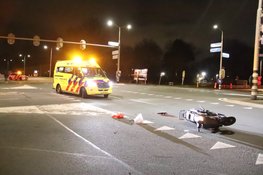 Scooterrijder gewond na aanrijding met auto