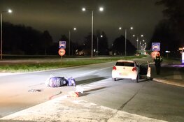 Scooterrijder gewond na aanrijding met auto