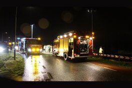 Auto belandt in ringvaart, bestuurder door brandweer bevrijd