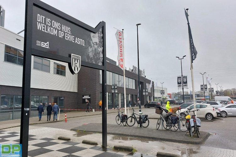 Ajax naar simpele zege op Heracles Almelo
