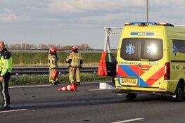 Auto botst op pijlwagen op A4, bestuurder gewond