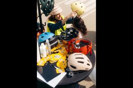 Vervoerregio Amsterdam zet fietshelmgebruik op de kaart