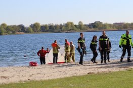 Overleden persoon aangetroffen op strand Hoofddorp