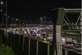 Schipholtunnel in zuidelijke richting afgesloten na melding autobrand